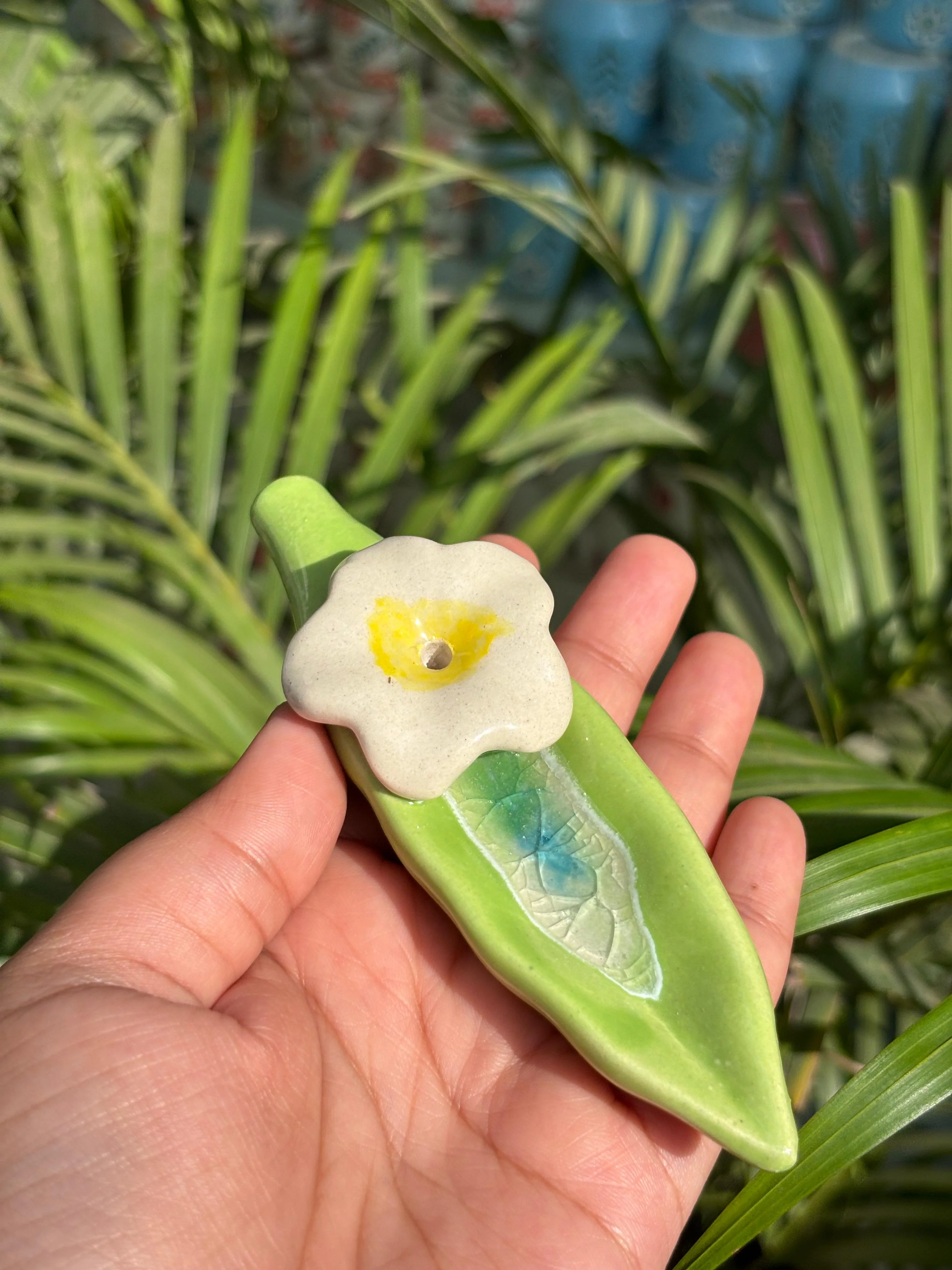 Blooming Leaf Incense Holders/Agarbatti Stands (Set of 4 Assorted Colors) - Image 6
