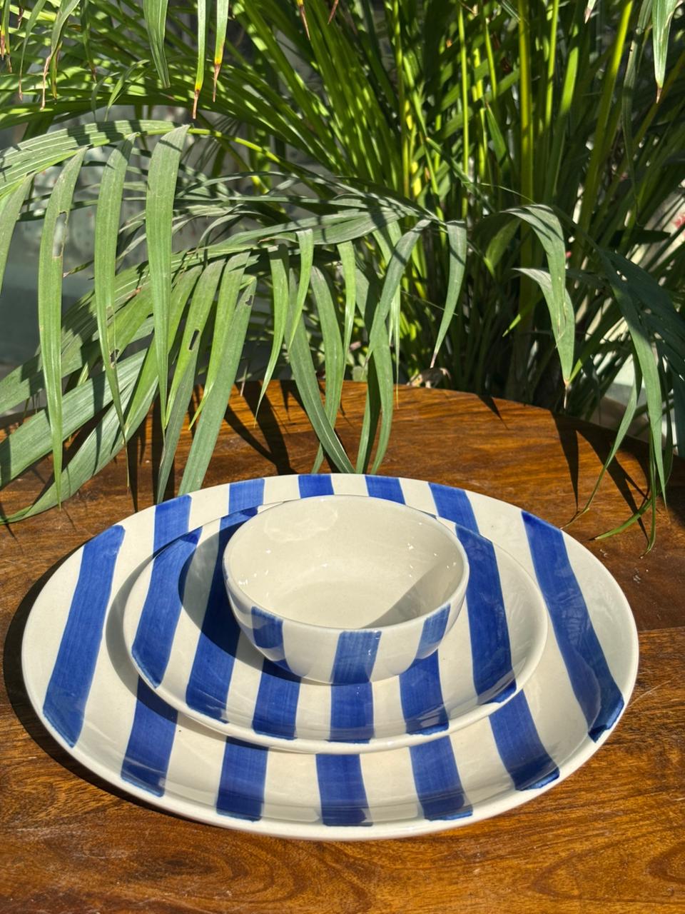 Blue Rhythm Handcrafted Premium Dinner Set (Set of 7) - Image 3