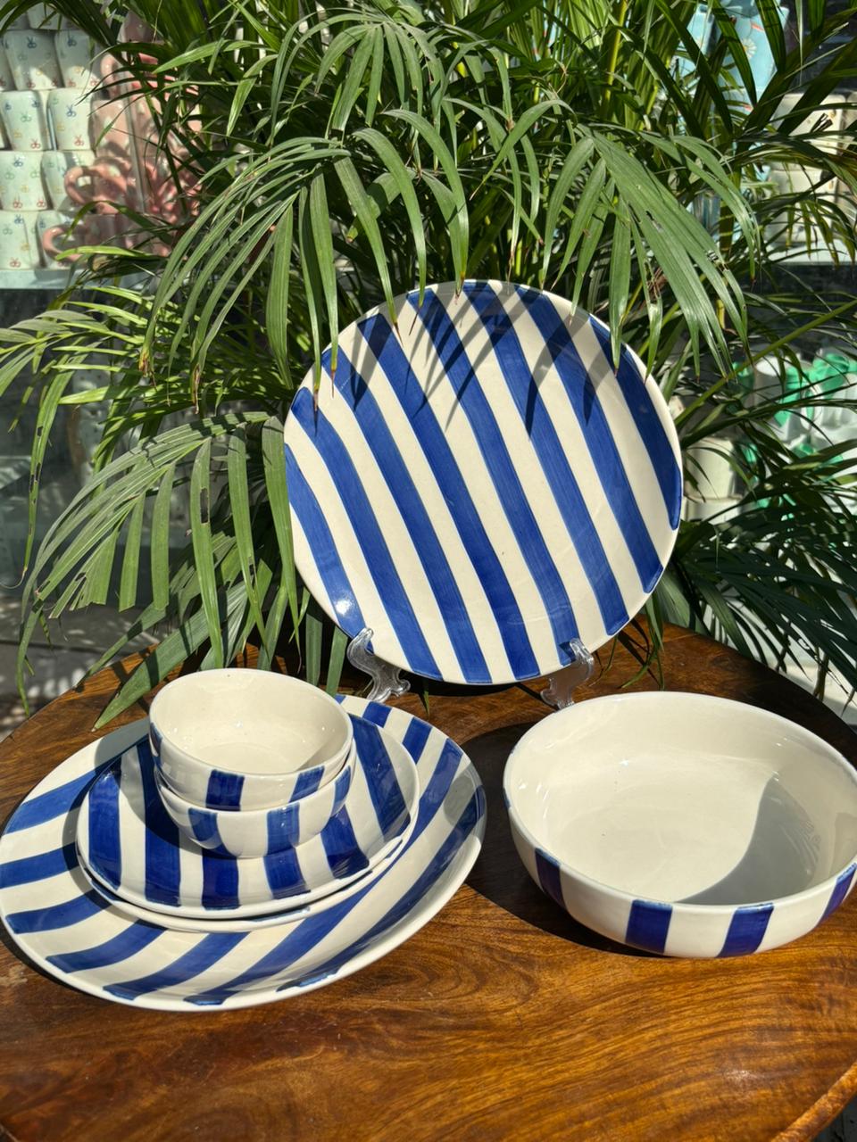 Blue Rhythm Handcrafted Premium Dinner Set (Set of 7) - Image 4