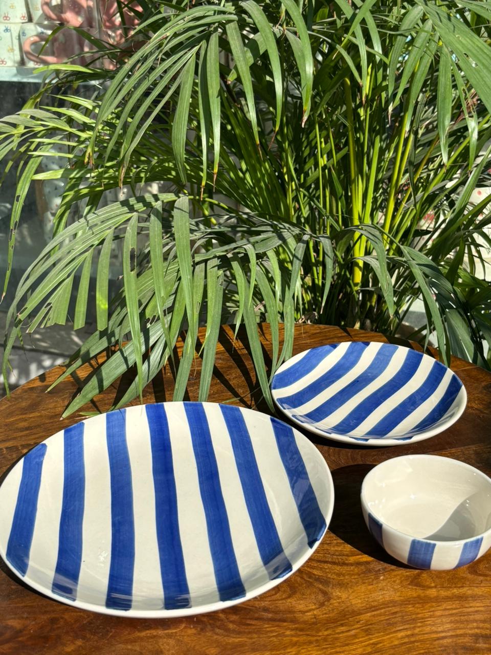 Blue Rhythm Handcrafted Premium Dinner Set (Set of 7) - Image 5
