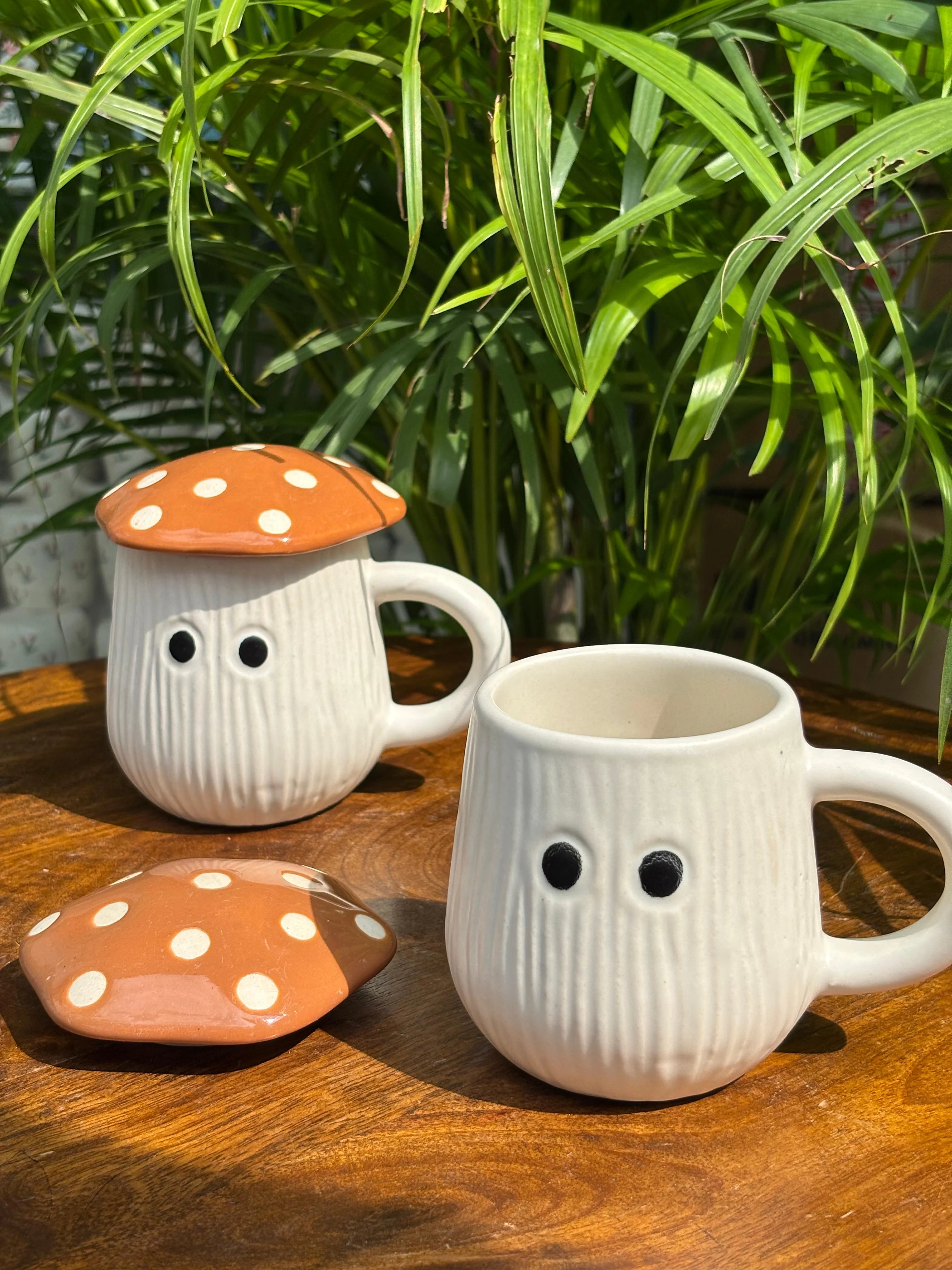 Brown Mushroom Magic Coffee Mug with Lid - Image 3