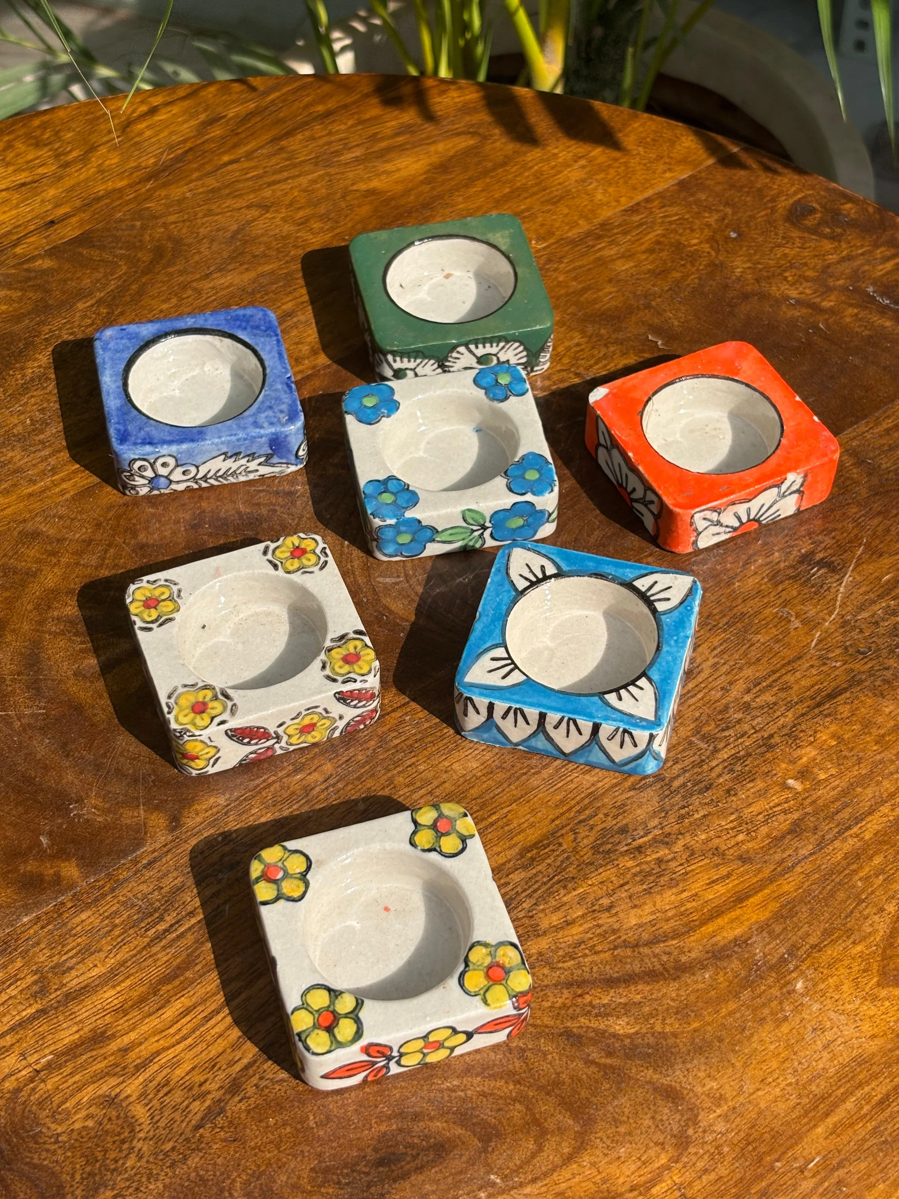 Festive Flora Tea Light Holders (Set of 5 Assorted) - Image 8