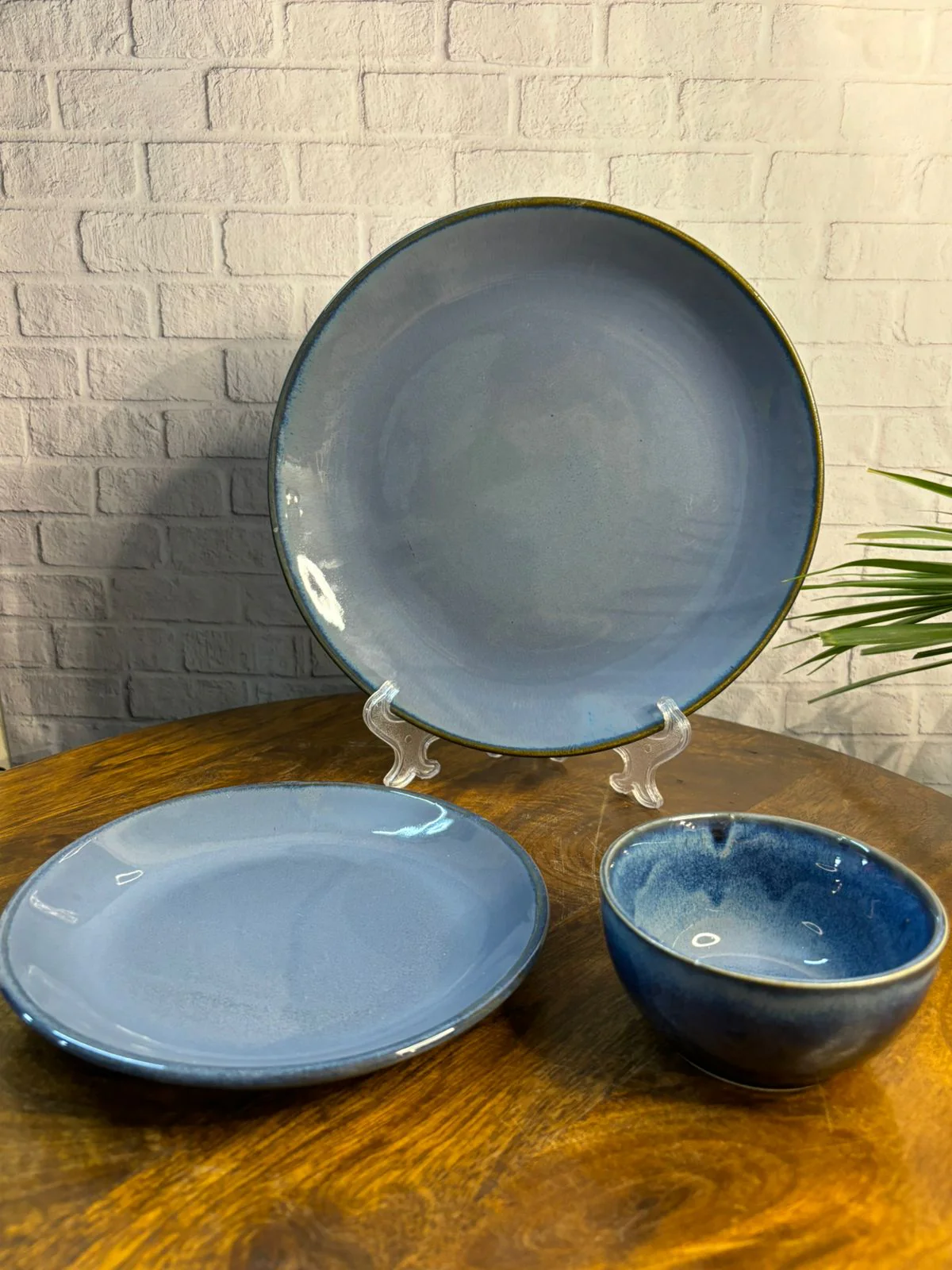Metallic Blue Glaze Dinner Set (Set of 20) - Image 5