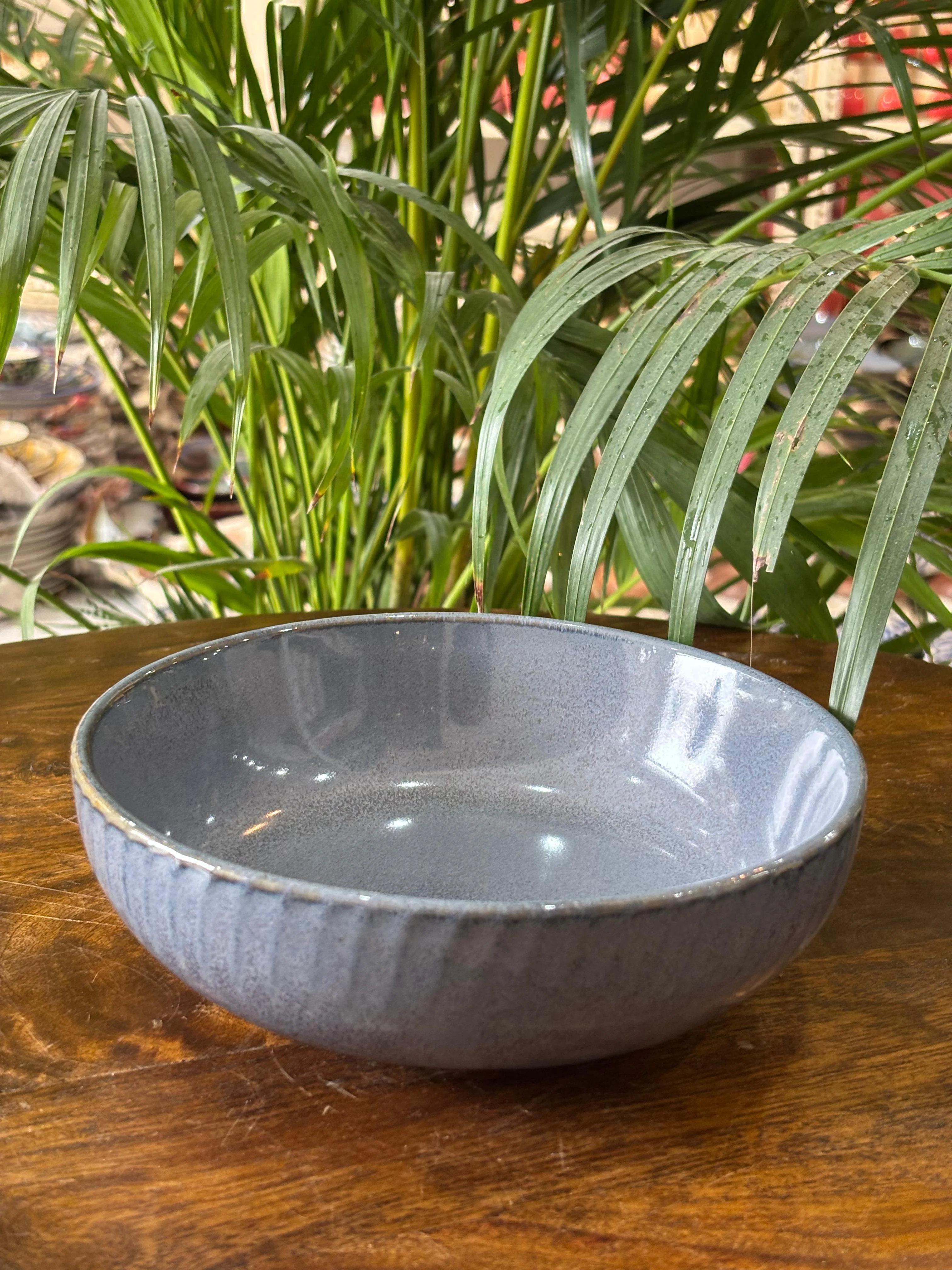 Metallic Blue Glaze with Lines Dinner Set (Set of 20) - Image 4