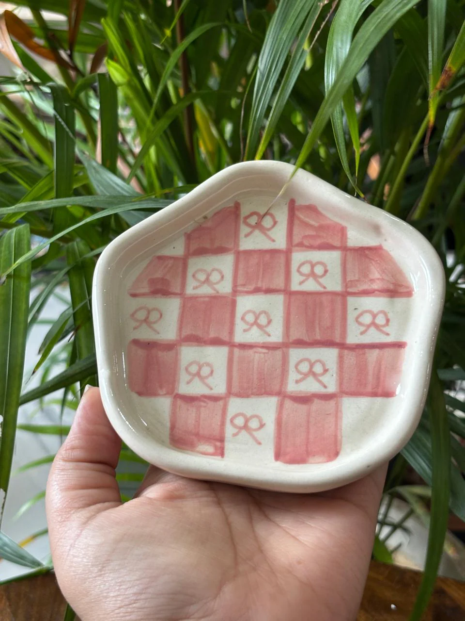 Pink Bow Snack Plates (Set of 2) - Image 2