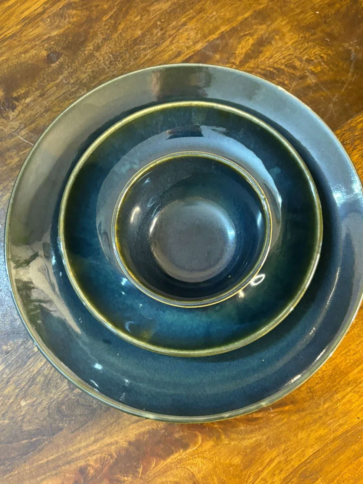 Olive Green Glaze Dinner Set (Set of 20) - Image 3